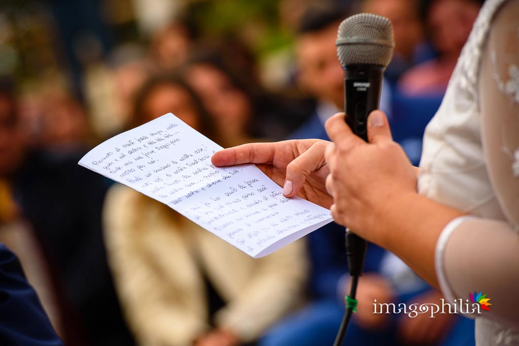 La promessa della sposa durante il matrimonio al New Green Hill di Roma La promessa della sposa durante il matrimonio al New Green Hill di Roma