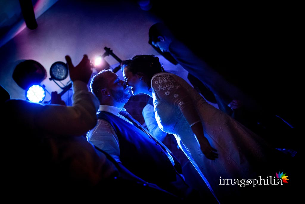 Balli scatenati al ricevimento di matrimonio presso il New Green Hill di Roma Balli scatenati al ricevimento di matrimonio presso il New Green Hill di Roma