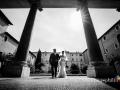 Ingresso della sposa prima del matrimonio nella Basilica di Santa Cecilia in Trastevere a Roma