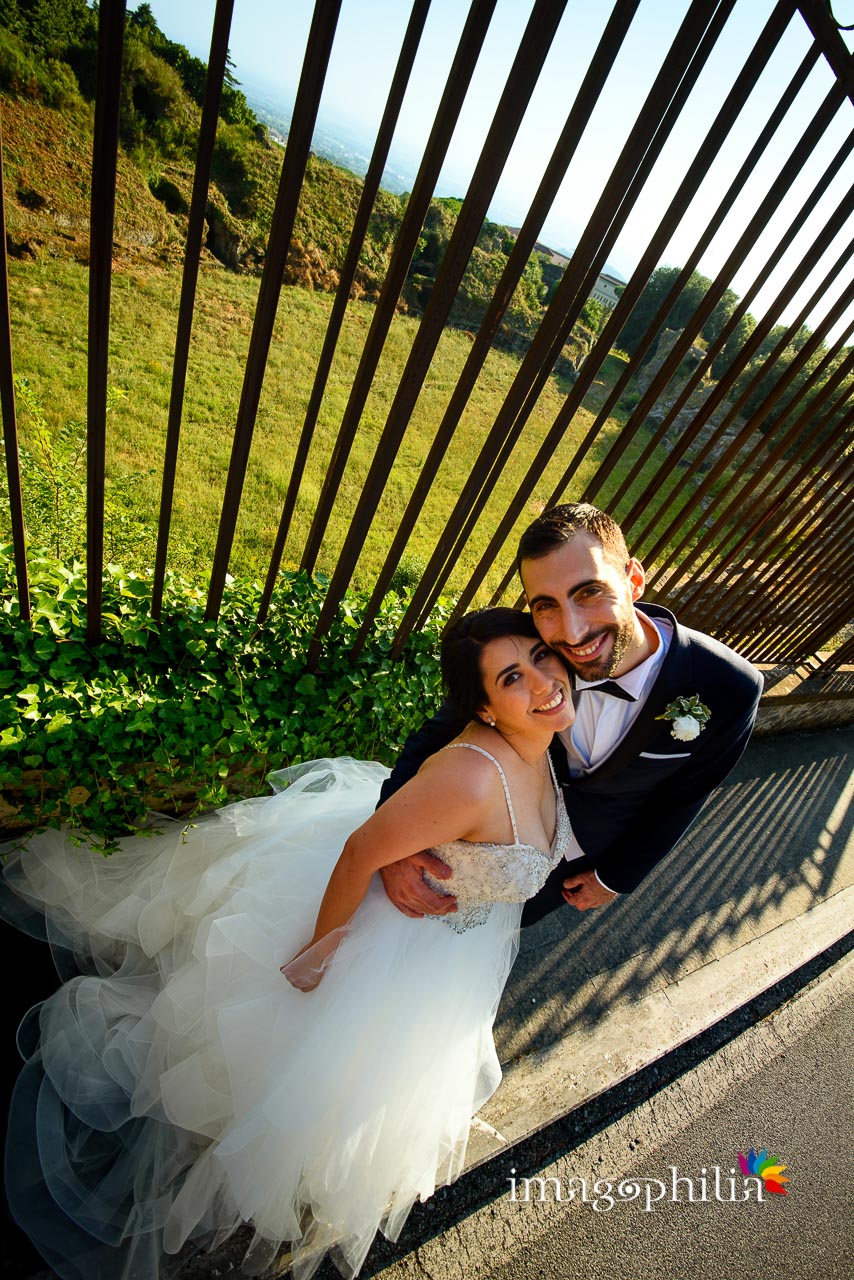 Matrimonio ad Albano Laziale, Santuario di San Gaspare del Bufalo, sullo sfondo l'Anfiteatro Romano