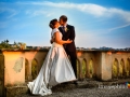 Gli sposi, dopo il matrimonio, all'affaccio panoramico del giardino del convento di Santa Rosa a Grottaferrata (suore francescane)