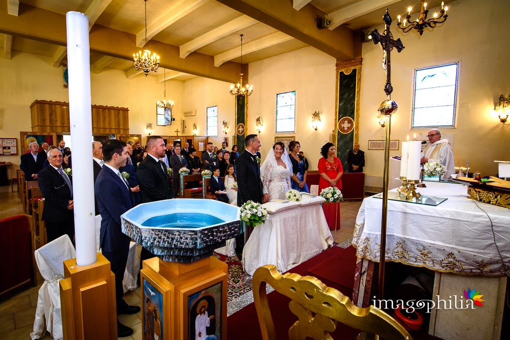 Inizio della celebrazione del matrimonio nella Chiesa Aeroportuale di Guidonia Santa Maria di Loreto