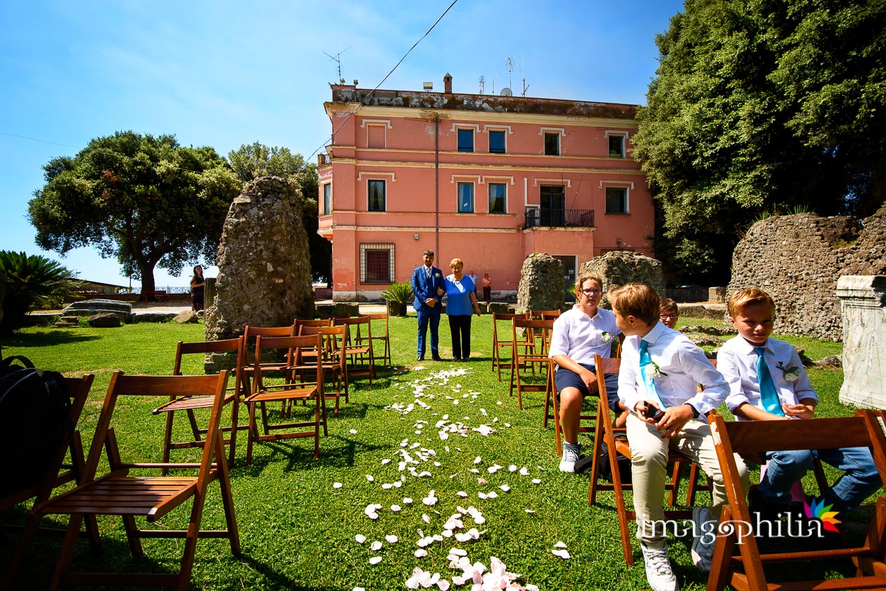 Matrimonio civile all'aperto nel parco di Villa Sforza Cesarini a Lanuvio