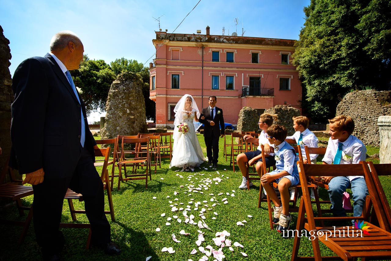 Matrimonio civile all'aperto nel parco di Villa Sforza Cesarini a Lanuvio