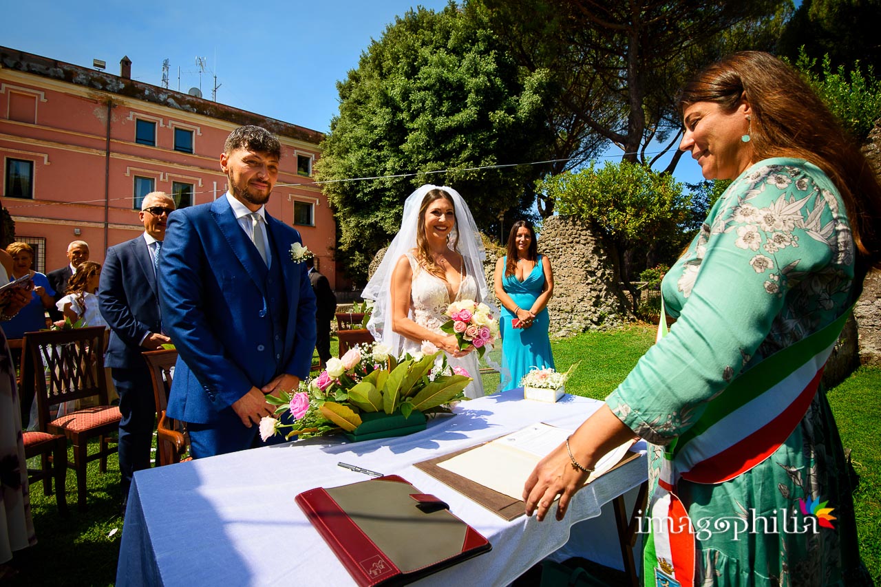Matrimonio civile all'aperto nel parco di Villa Sforza Cesarini a Lanuvio