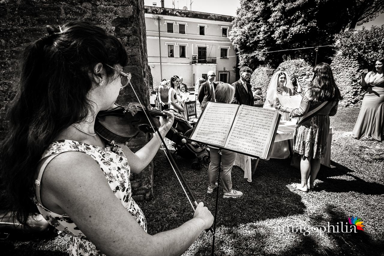 Matrimonio civile all'aperto nel parco di Villa Sforza Cesarini a Lanuvio